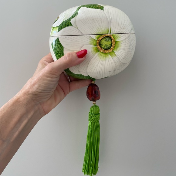 Clutch - Picture 6 of 7